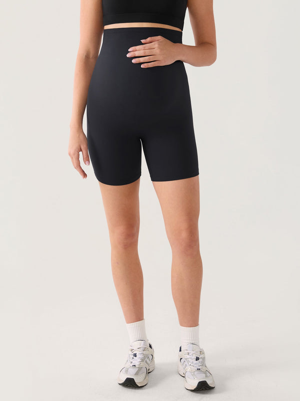 Natrelax® Seamless-Front Maternity Shorts 6"